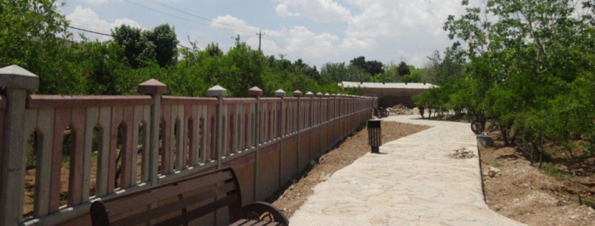 دیوار نرده ای بتنی